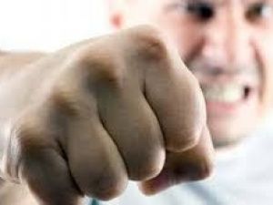 Житель Якутии избил до смерти нового знакомого и нанес травмы второму мужчине