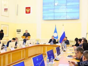 Работников жилищно-коммунального хозяйства и энергетики наградили в Якутии