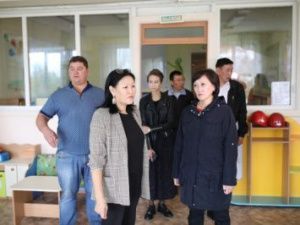 Сардана Авксентьева проверила ремонт и строительство социальных объектов в селе Маган