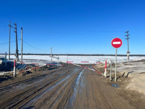 За выезд на закрытую ледовую переправу грозит штраф до миллиона рублей