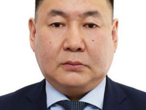 Замминистра транспорта РС(Я) назакупал медалек!