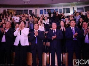 «Народ саха сохранил свою уникальную культуру»: казахские зрители высоко оценили спектакль-олонхо