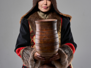 Астропрогноз -2023 Ньургуяны Эверстовой: Шепот небесных светил