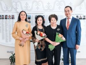 Мама Айсена Николаева рассказала, кто повлиял на ее жизнь