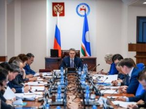 Председатель Правительства Якутии обсудил вопросы целевой подготовки кадров