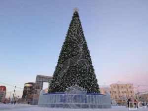 Искусство из снега и льда: зимние скульпторы соревнуются в Якутске за звание лучшего