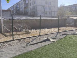 Возбуждено уголовное дело по факту травмирования подростка при падении футбольных ворот в Якутске