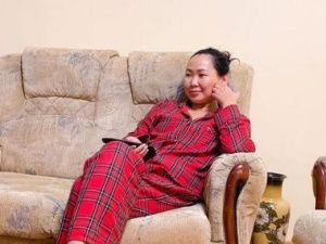 Якутская певица поселилась в съемной квартире!  Звезда живет в доме, где произошла кровавая расправа над женой спикера Ил Тумэн