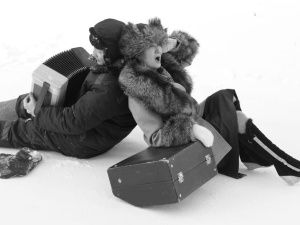 Работники якутского НПЦ «Фтизиатрия» примерили на себя образы любимых артистов