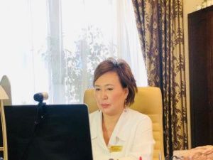 Депутаты Якутской гордумы провели открытые уроки