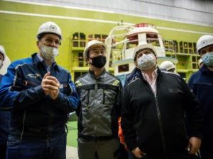 Глава Якутии осмотрел объекты электросетевого хозяйства в Мирнинском районе