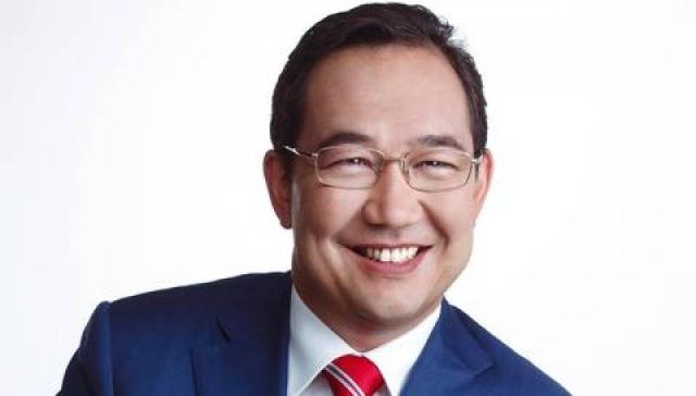 «Семья — это истоки, начало начал». Поздравление главы Якутии с Днем отца