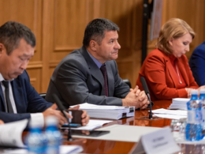 В бюджет Якутии вносят изменения в связи с увеличением доходной и расходной частей 