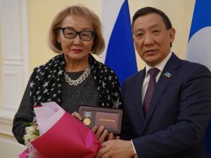 В Якутске наградили педагогов в сфере культуры и искусства республики