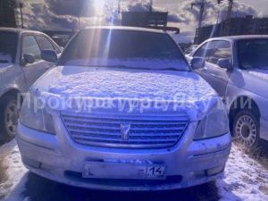 У жителя Якутии конфисковали автомобиль за управление транспортом без водительских прав