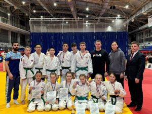 Команда Якутии заняла третье место на первенстве ДФО по дзюдо