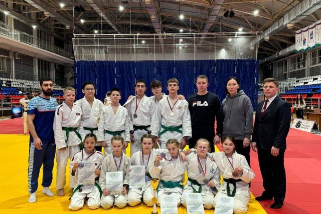 Команда Якутии заняла третье место на первенстве ДФО по дзюдо