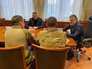 Кирилл Бычков : «Поддержка участников  СВО из Якутии  – одна из главных задач властей республики»