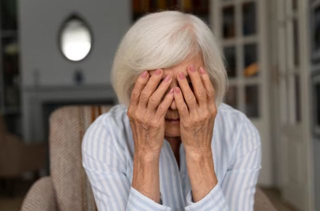 В Якутске женщина избила вдову отца из-за квартиры