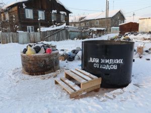 Владимир Федоров проверил санитарное состояние 17 квартала в Якутске