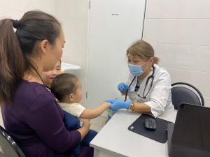 «Мобильные доктора» Якутии приняли 570 детей арктического Жиганского района