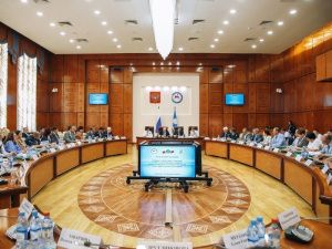 Сардана Авксентьева выступила перед делегатами Общего собрания Союза муниципальных контрольно-счетных органов России