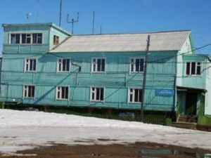 Пассажиры АК «Якутия» застряли в Анабарском районе из-за нехватки мест на борту самолета