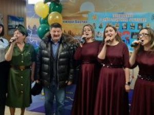 Женщины АО «АК «ЖДЯ» поздравили своих коллег-мужчин с Днем защитника Отечества