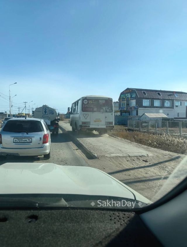 В Якутске еще одного водителя автобуса отправили на курсы ПДД