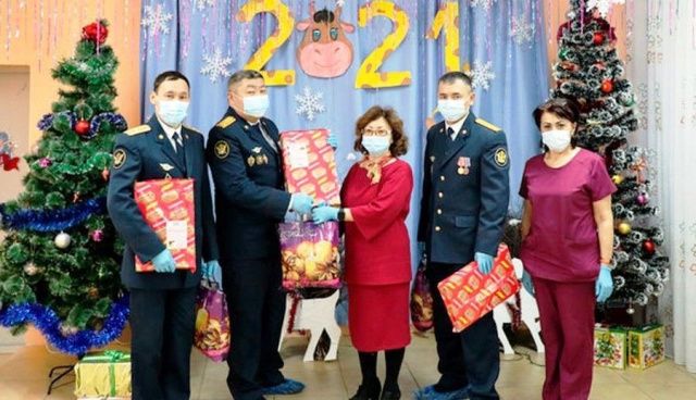 Добрая новогодняя традиция сотрудников УФСИН в Якутии