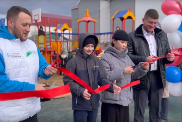 В Олекминске при поддержке «Транснефть — Восток» открыли первую многофункциональную спортплощадку