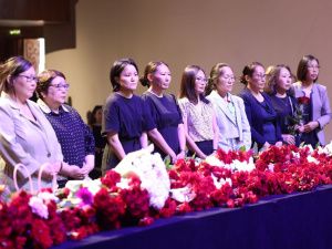 Фото: в Якутске прощаются с Михаилом Николаевым