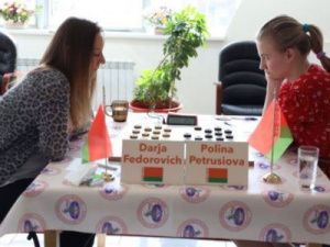 Сестры из Белоруссии лидируют на чемпионате мира по шашкам среди женщин в Якутске