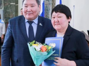 Система ищет стрелочника и находит его в самом конце бюджетной цепочки: главе наслега пришлось отвечать за бюджетный провал района и республики