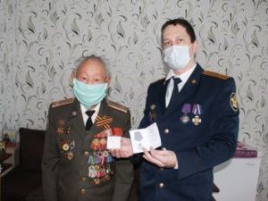 Сотрудники учреждений УФСИН поздравили ветеранов УИС с Новым годом и Рождеством