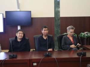 Таланты АЛРОСА: сотрудник компании создал настольную игру «Сахаполия»