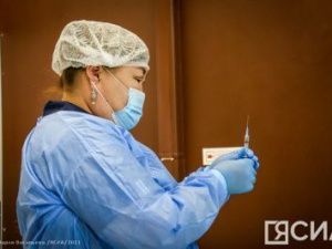 Глава Якутии: необходимо соблюдать все ограничительные меры и вакцинироваться