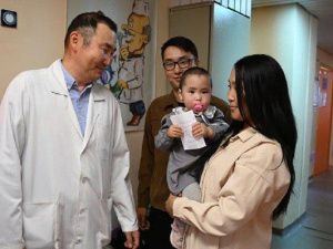 Якутские врачи впервые самостоятельно провели операцию по кохлеарной имплантации