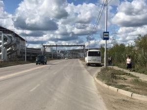 В Якутске заезжавший на остановку маршрутный автобус сбил пешехода