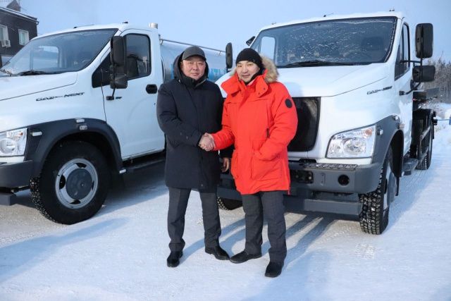 Новую водовозную технику передали поселениям Вилюйской группы улусов