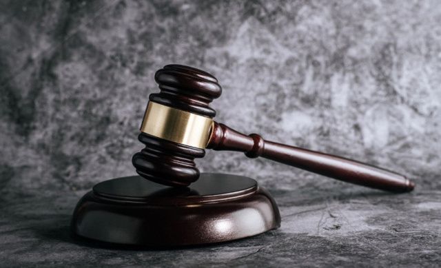 В Якутске суд назначил иностранцу 9 лет колонии «строгого режима» и штраф 6,4 млн. рублей за попытку дать взятку сотруднику ФСБ