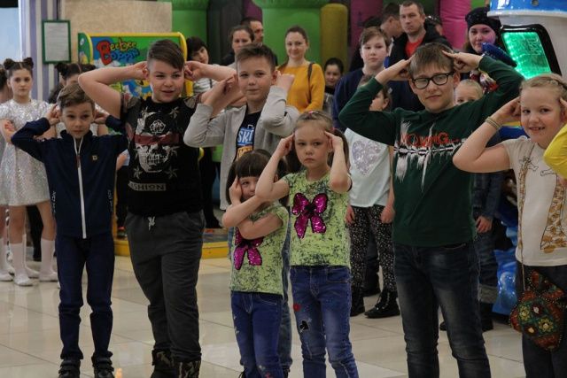 Юные пользователи соцсетей встретились на Блогер Party в ТРК «Чудо - парк»