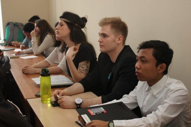 Вузы России приняли более 100 тысяч студентов из других стран