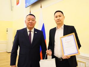 Работников жилищно-коммунального хозяйства и энергетики наградили в Якутии