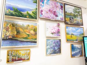 В Якутске открылась выставка художника Игоря Константинова