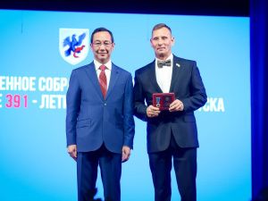 Айсен Николаев поздравил якутян с 391-летием столицы республики