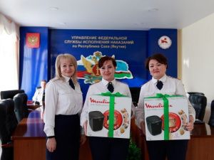 Семьям военнослужащих передали кухонную технику