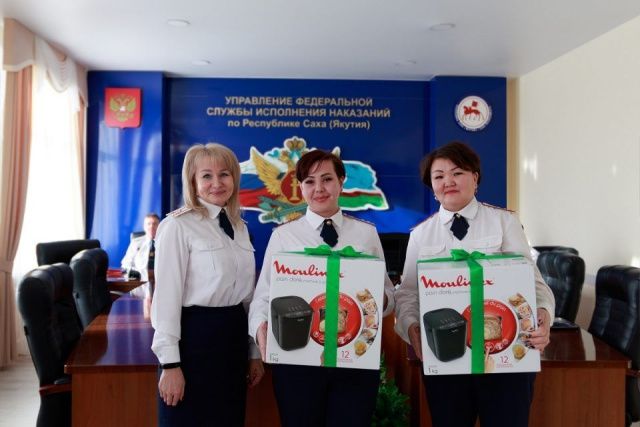 Семьям военнослужащих передали кухонную технику