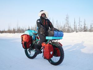 Что ищет Хуан в краю далёком? Испанский велопутешественник едет через Якутию на Чукотку