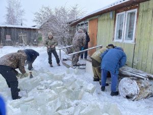Сотрудники службы судебных приставов оказали  адресную помощь семьям мобилизованных